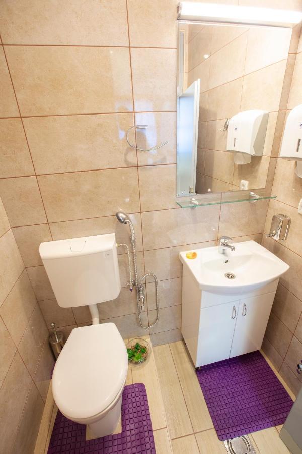 Hostel Amd เบลเกรด ภายนอก รูปภาพ
